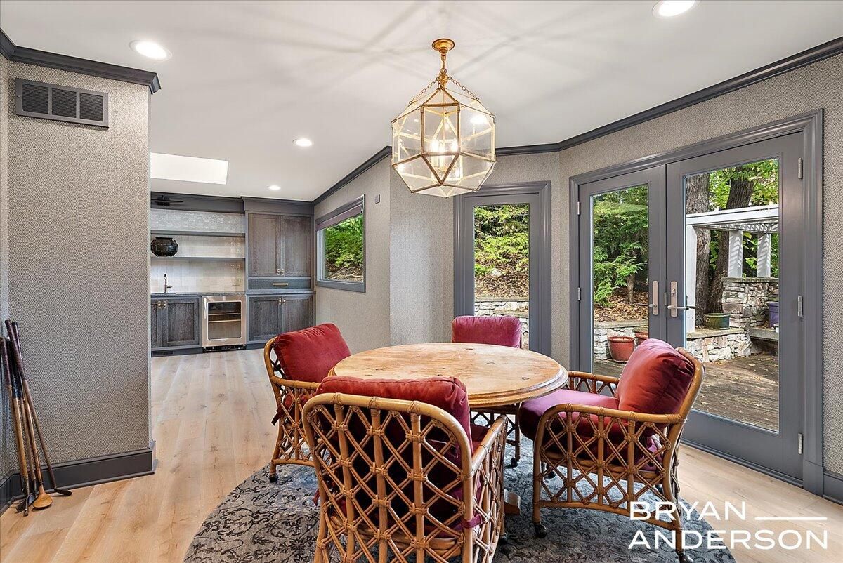 Dining room, Interior, Pendant Lights, Recessed Lighting, Wood Texture Flooring