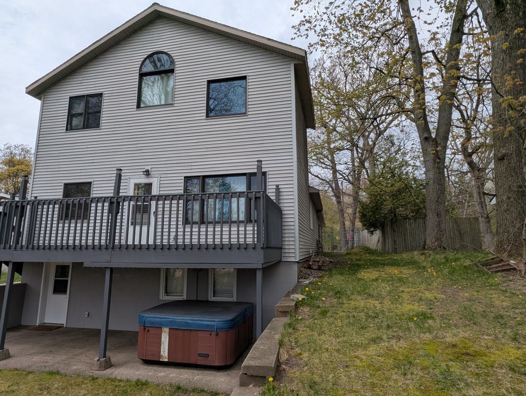 Backyard, Exterior, Hot Tub