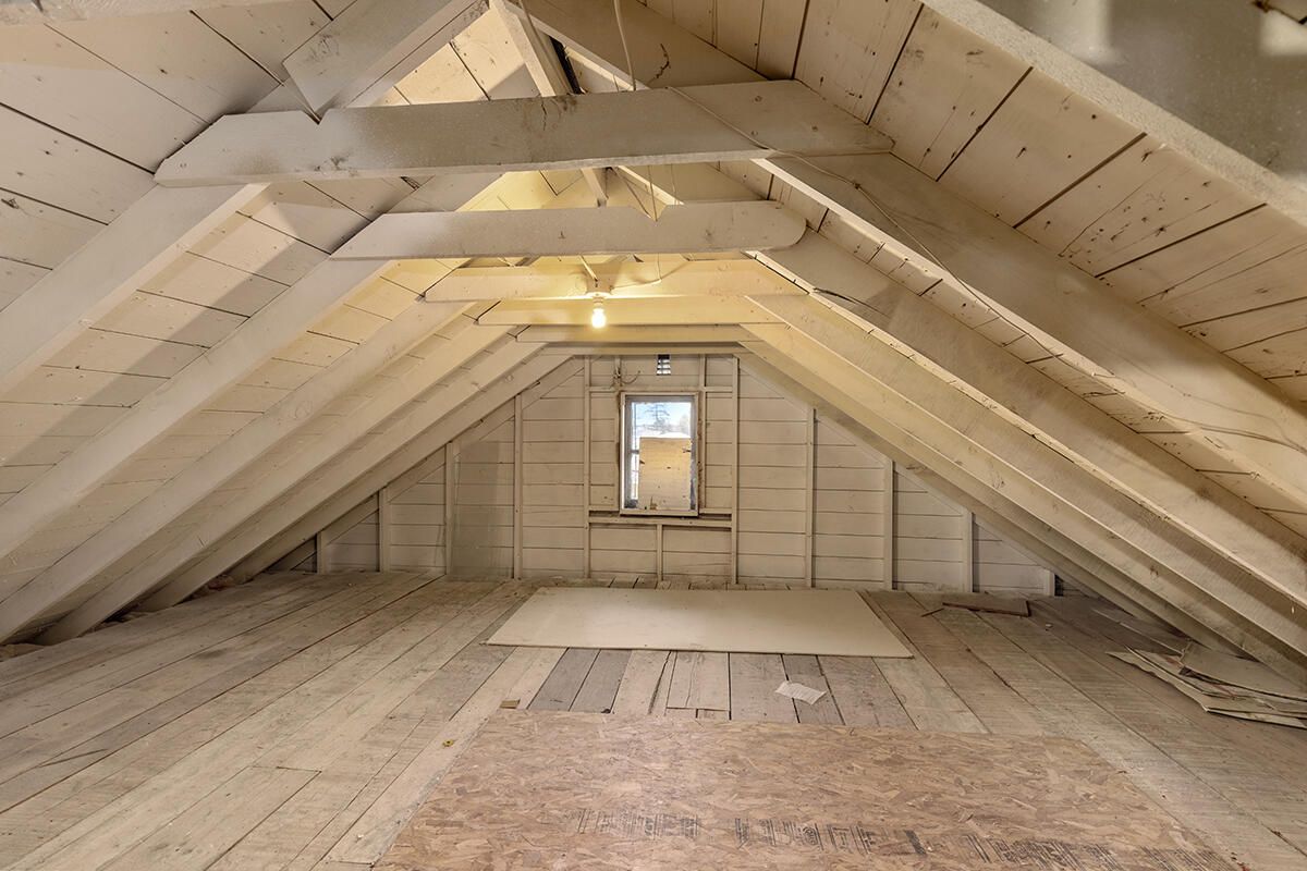 Empty room, Interior, Wooden Beams, Wood Texture Flooring