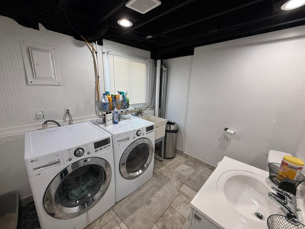 Interior, Recessed Lighting, Washer