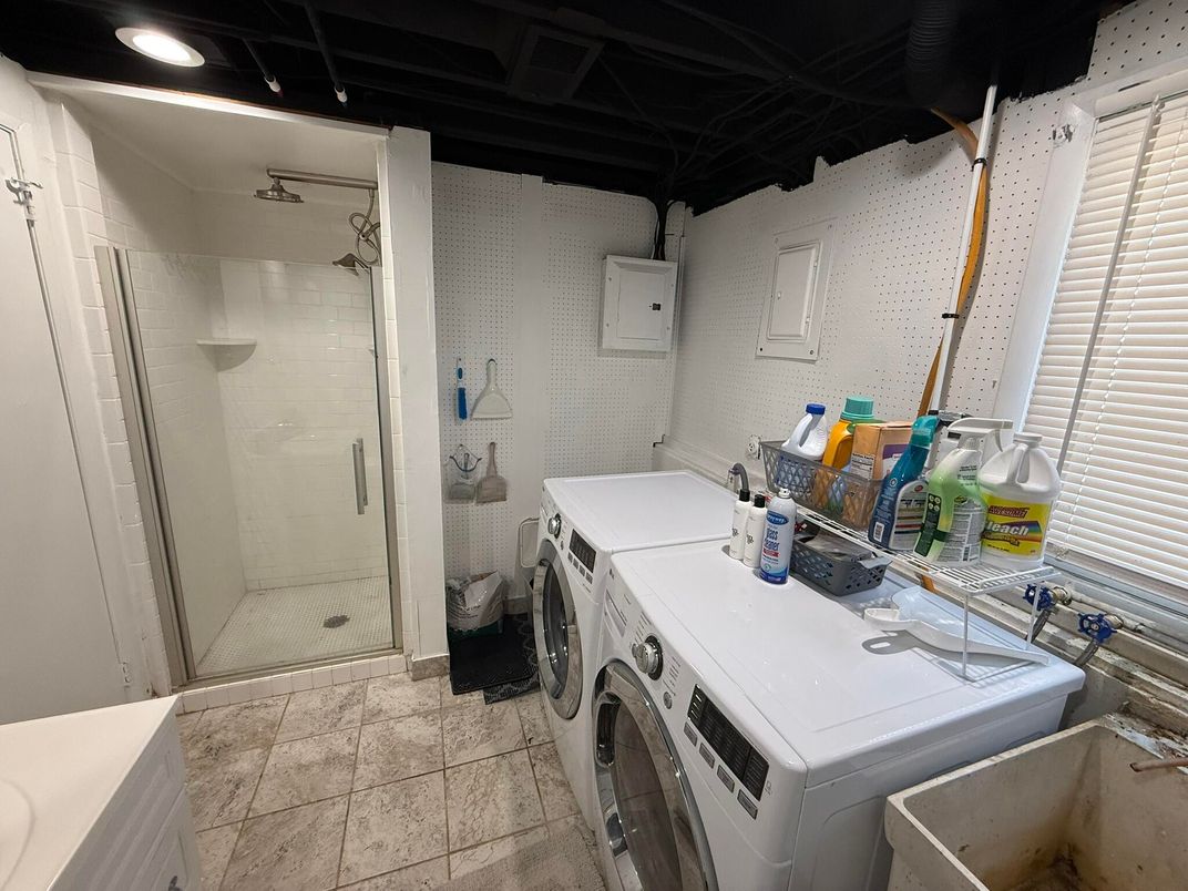 Interior, Washer