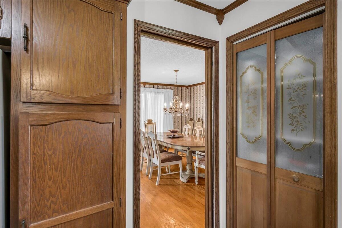 Chandelier, Dining room, Interior, Wood Texture Flooring