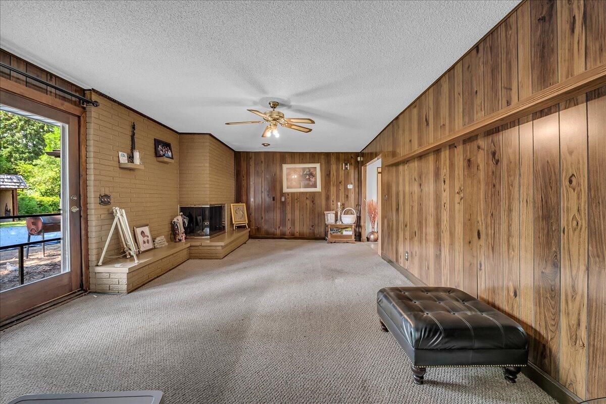Empty room, Fireplace, Interior, Wooden Walls