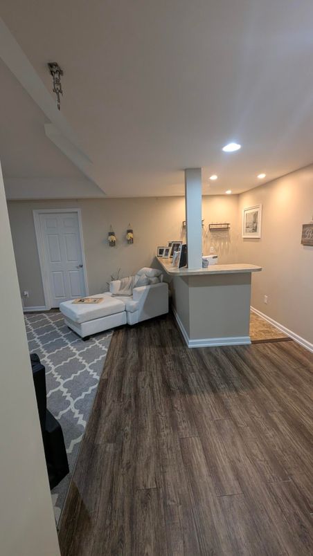 Interior, Living room, Recessed Lighting, Wood Texture Flooring