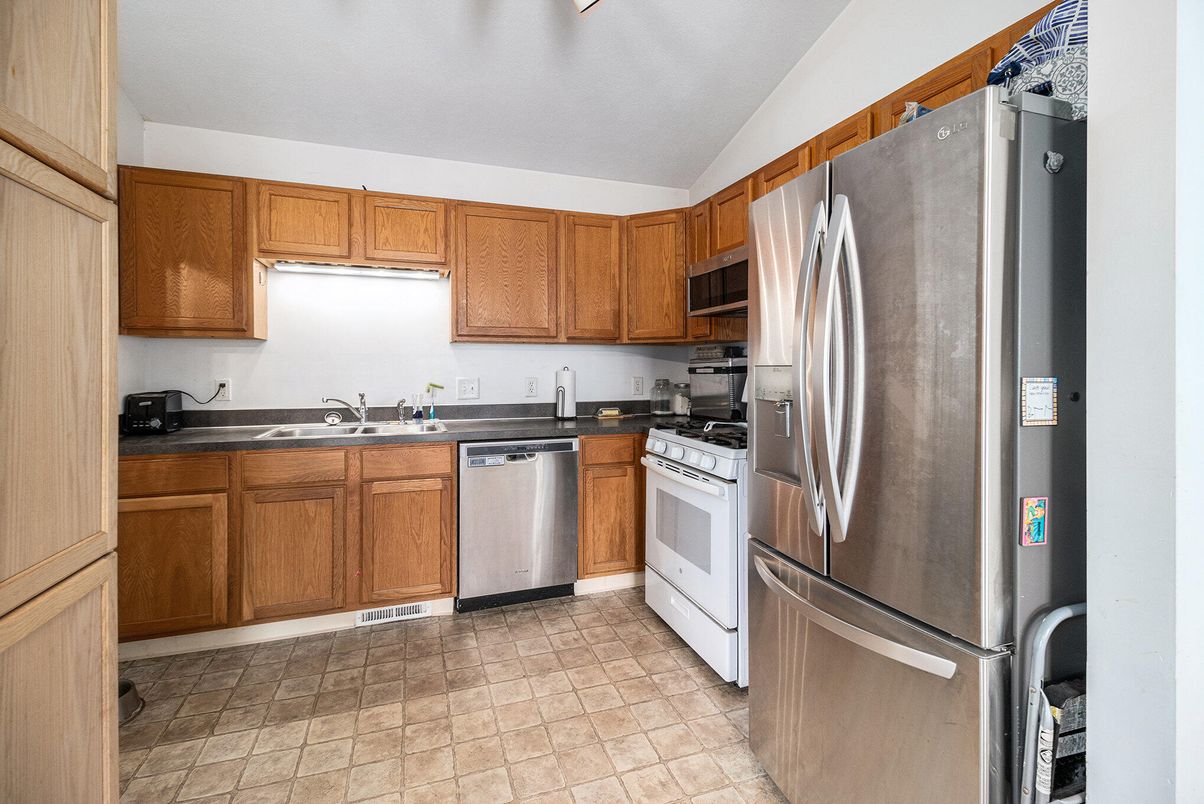 Interior, Kitchen, Stainless Steel Appliances