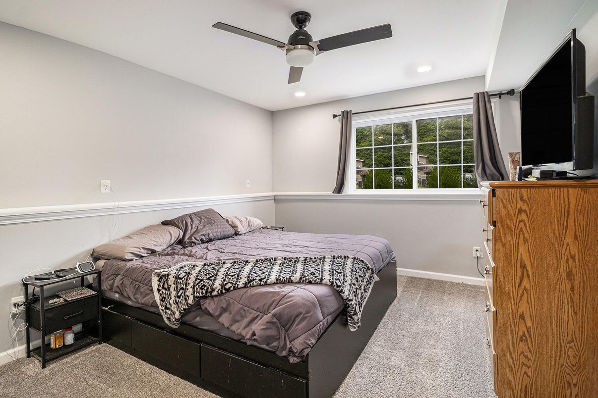 Bedroom, Interior, Recessed Lighting