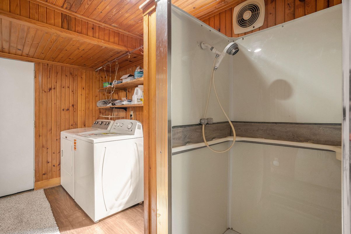 Interior, Washer, Wooden Ceilings, Wood Texture Flooring, Wooden Walls