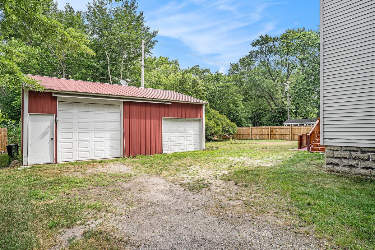 Backyard, Detached Garage, Exterior