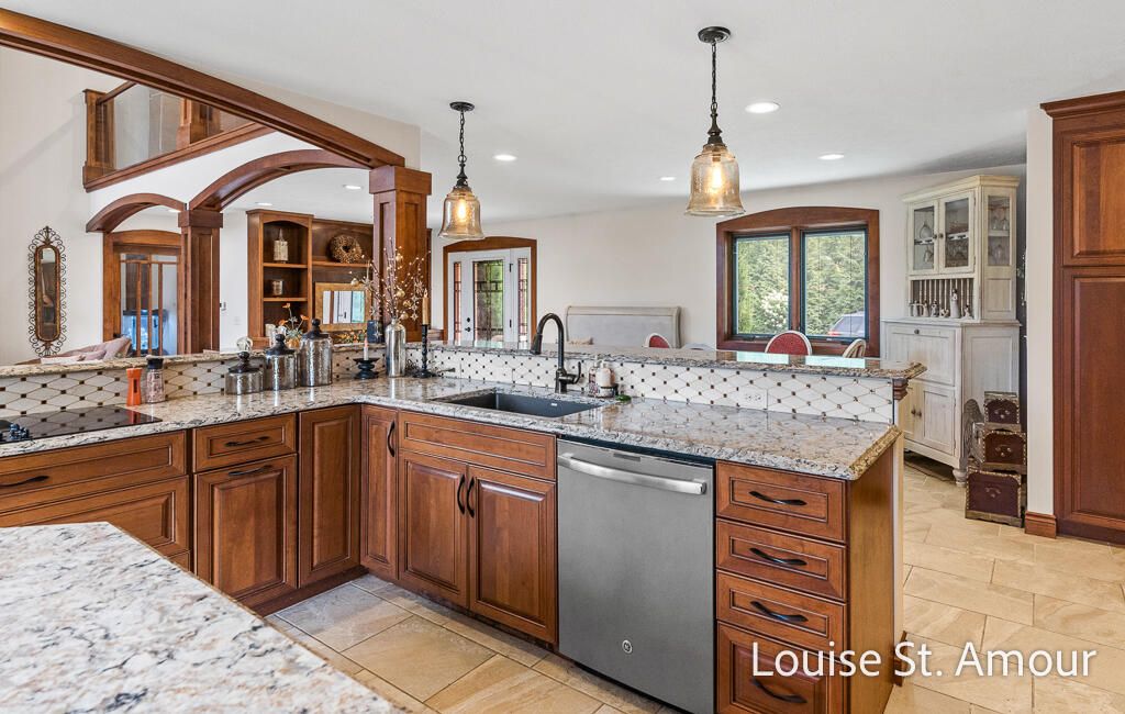 Interior, Kitchen, Pendant Lights, Recessed Lighting