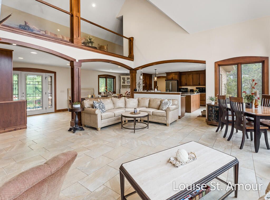 Dining room, Interior, Kitchen, Living room, Recessed Lighting