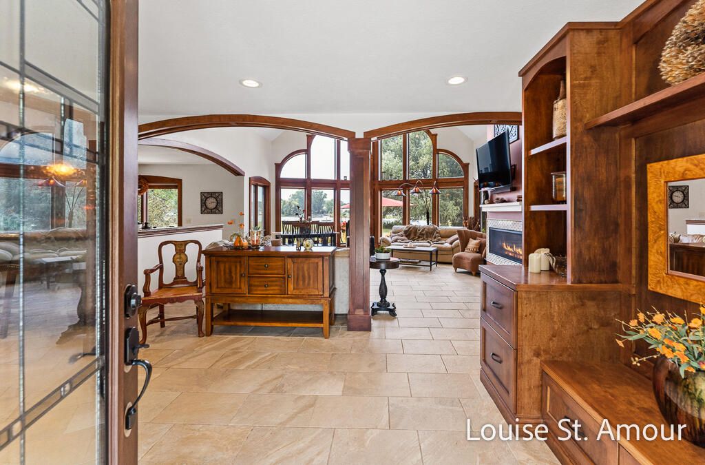 Fireplace, Interior, Recessed Lighting