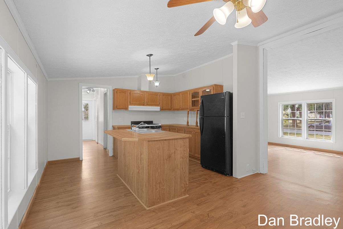 Interior, Kitchen, Pendant Lights, Wood Texture Flooring