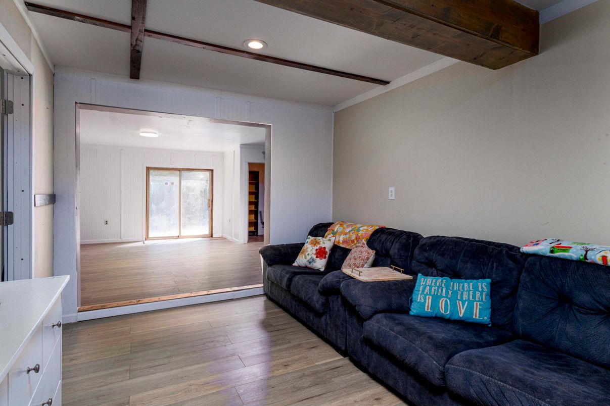 Interior, Living room, Recessed Lighting, Wooden Beams, Wood Texture Flooring