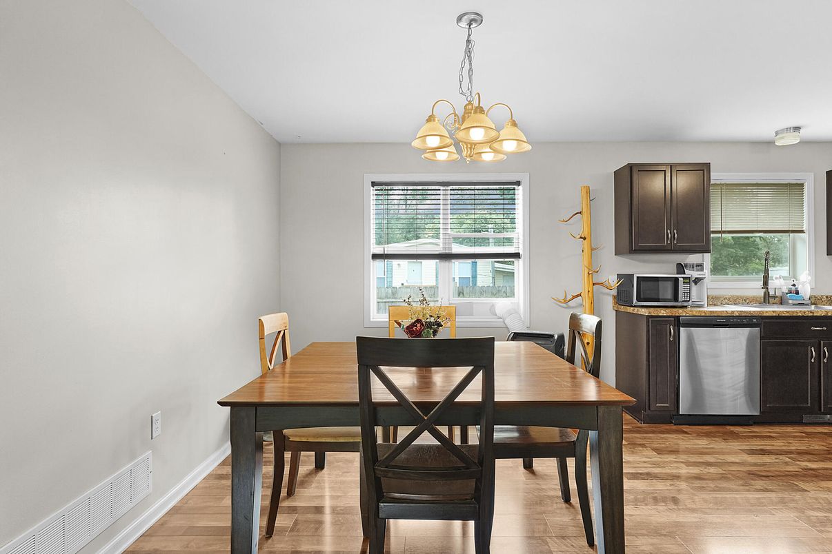 Chandelier, Dining room, Interior, Kitchen, Pendant Lights, Wood Texture Flooring