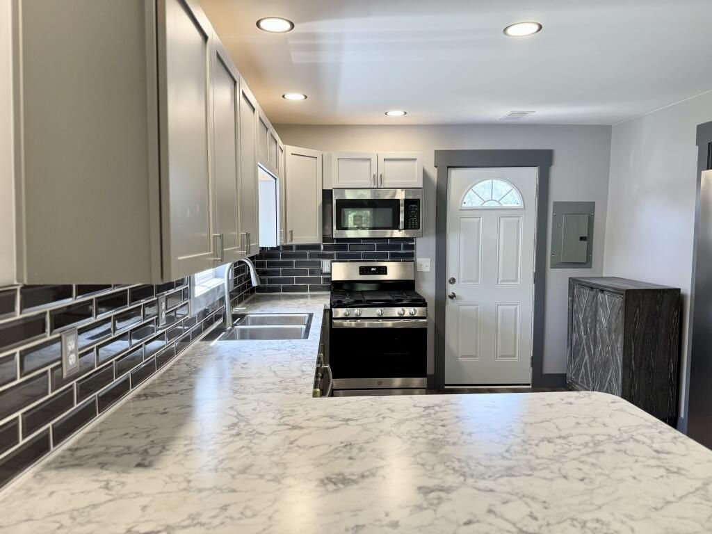 Interior, Kitchen, Marble, Recessed Lighting, Stainless Steel Appliances