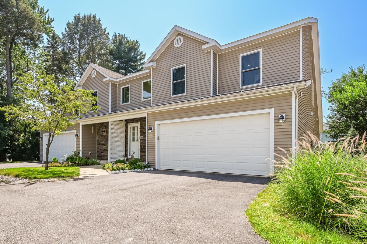 Attached, Exterior, Facade, Brick Facade, Farmhouse