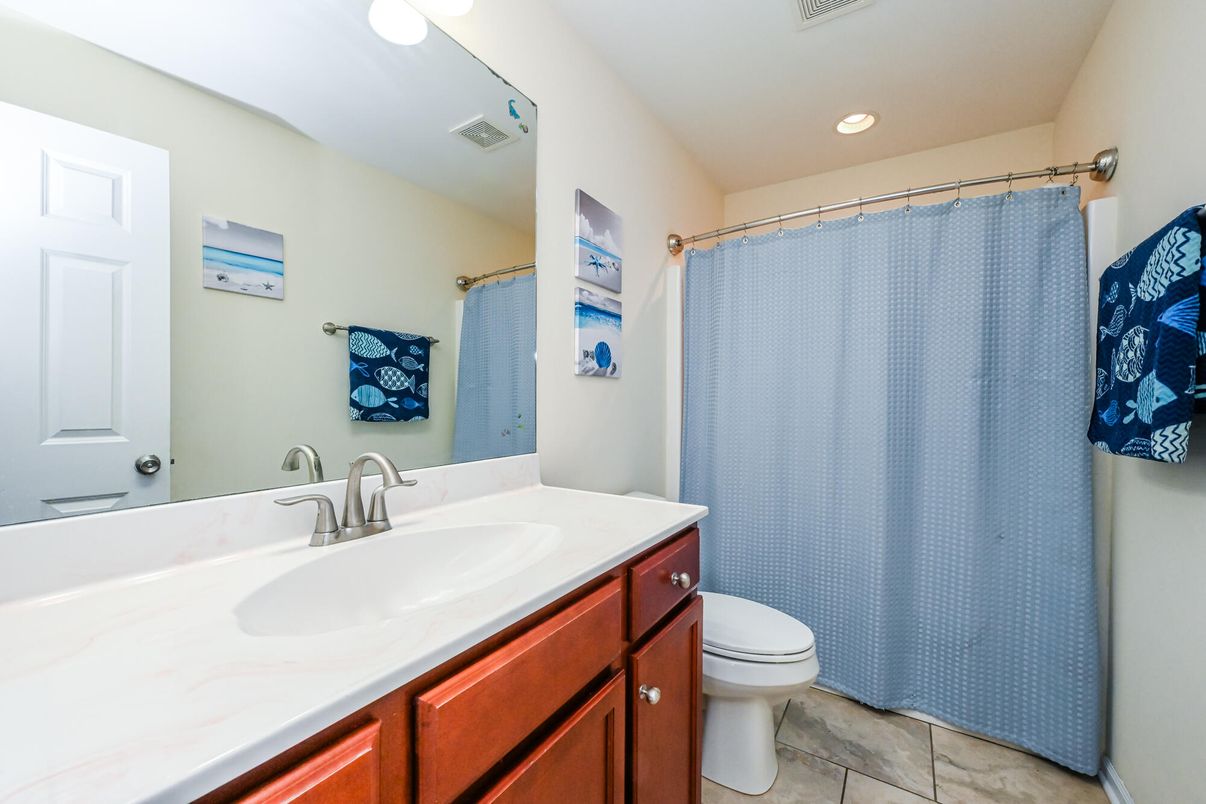 Bathroom, Interior, Recessed Lighting