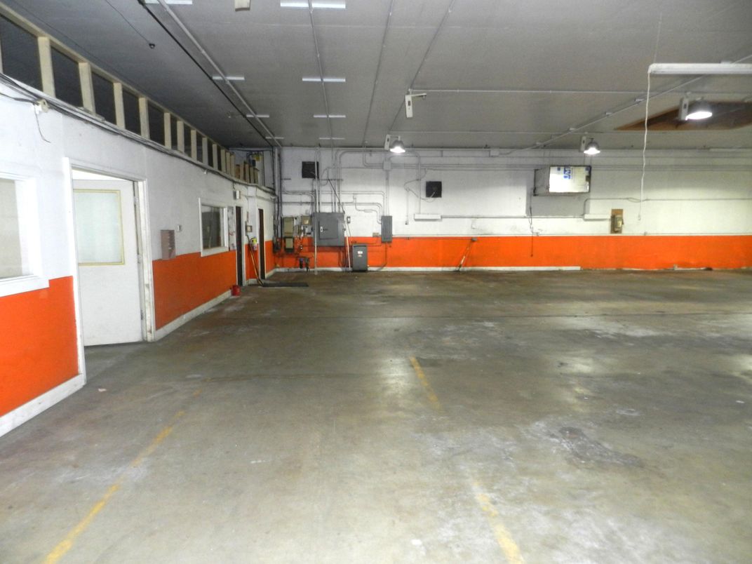 Garage, Interior