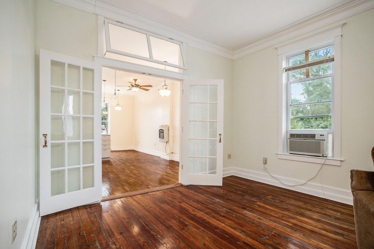 Empty room, Interior, Pendant Lights, Wood Texture Flooring