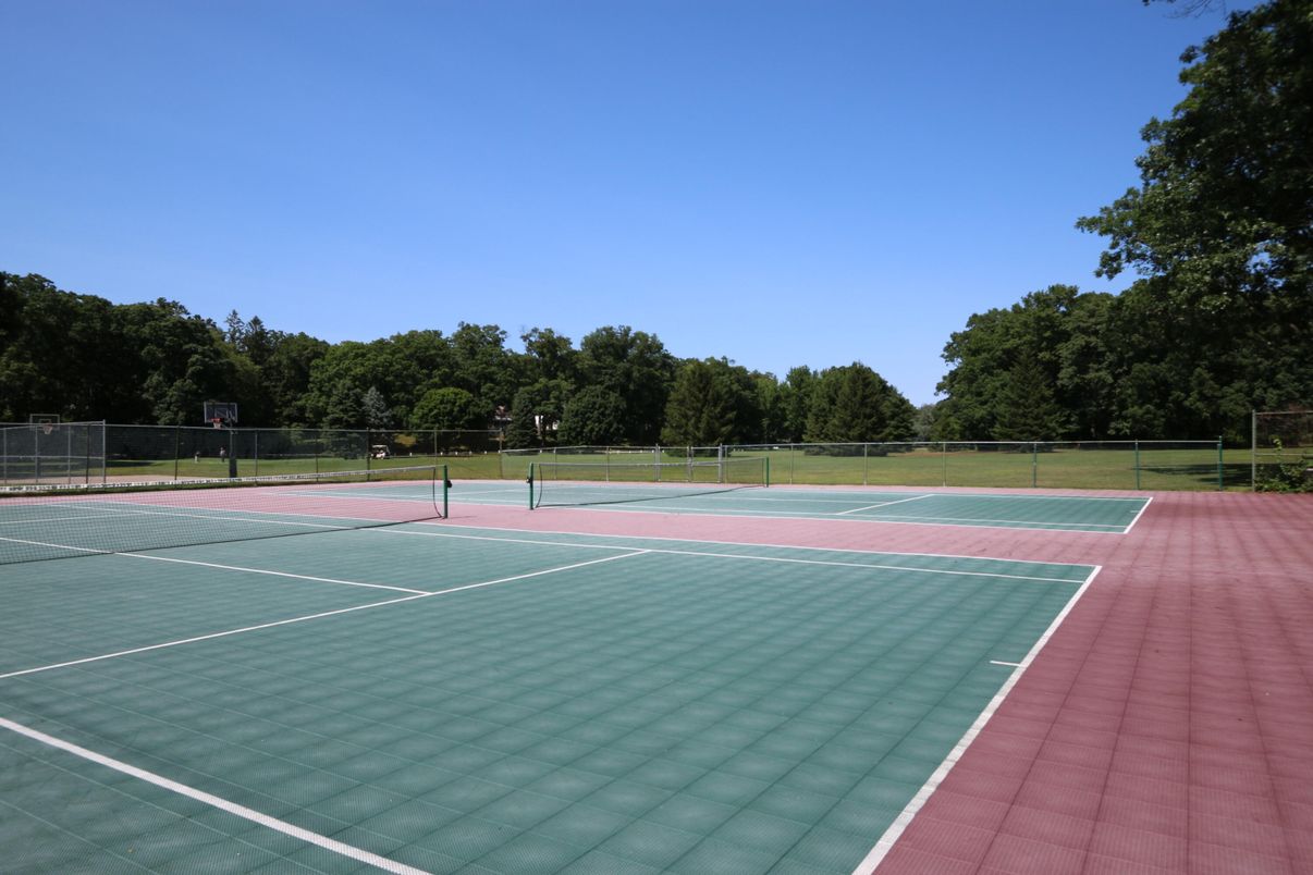 Exterior, Tennis Courts