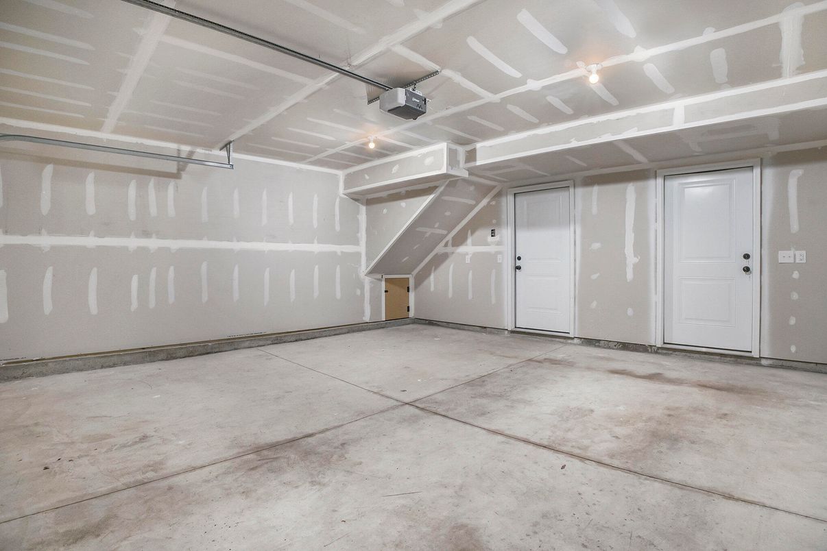 Garage, Interior