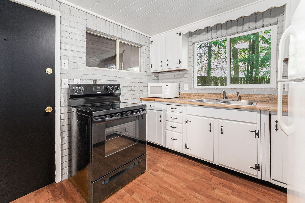 Interior, Kitchen, Wood Texture Flooring