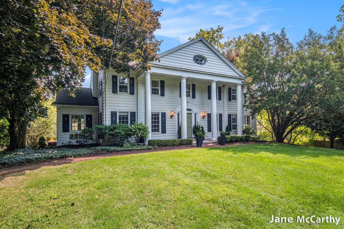 Backyard, Exterior, Facade, Georgian