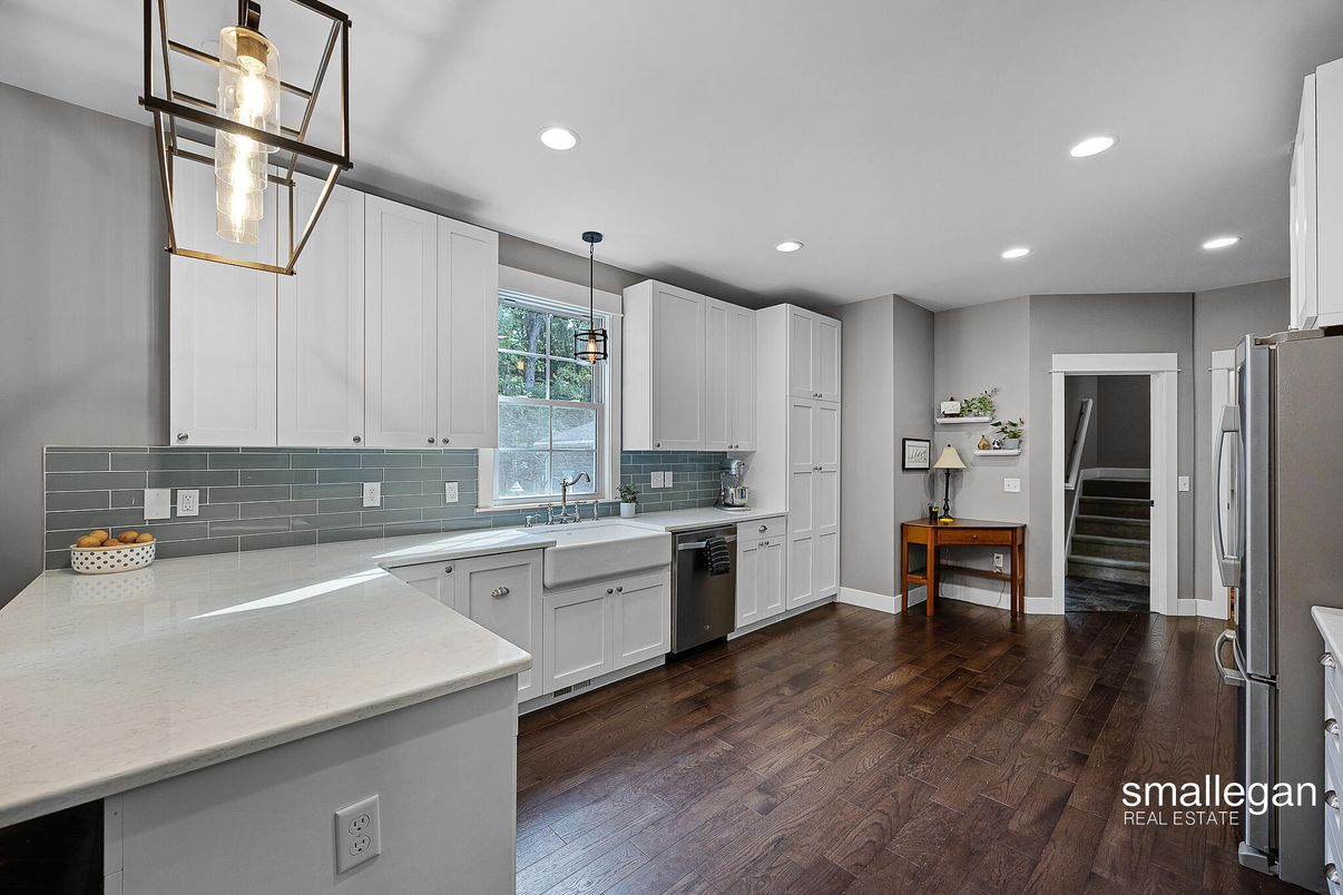 Interior, Kitchen, Pendant Lights, Recessed Lighting, Wood Texture Flooring