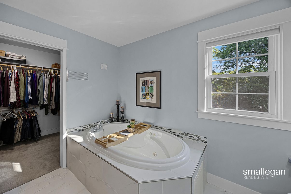 Bathroom, Interior, Marble, Walk-in Closets