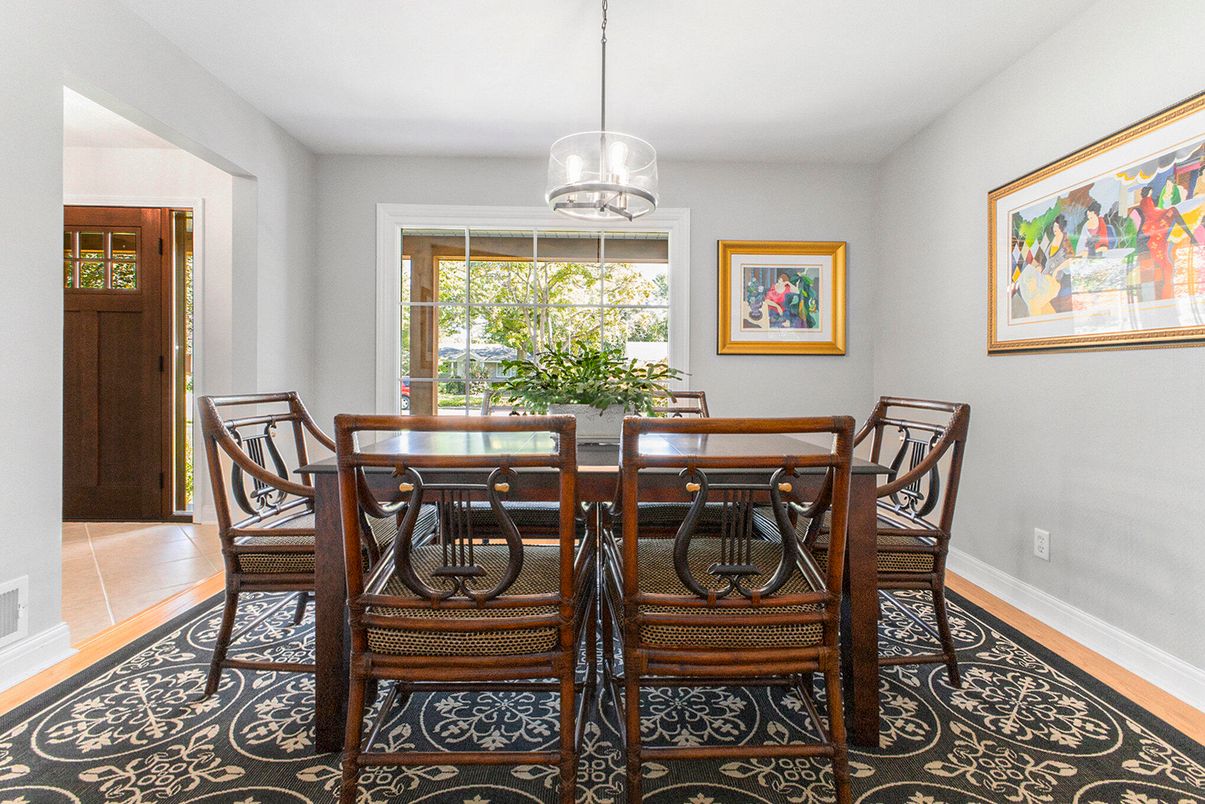 Dining room, Interior, Pendant Lights