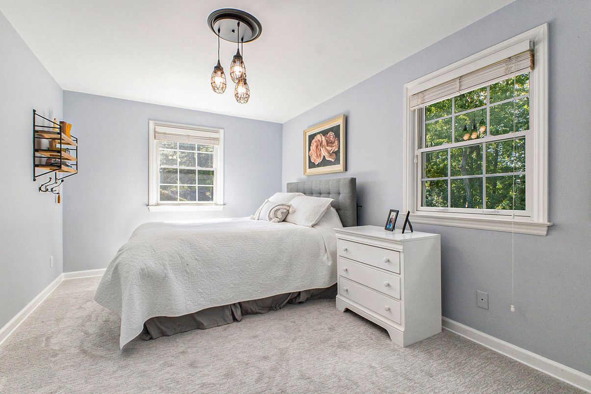 Bedroom, Interior, Pendant Lights