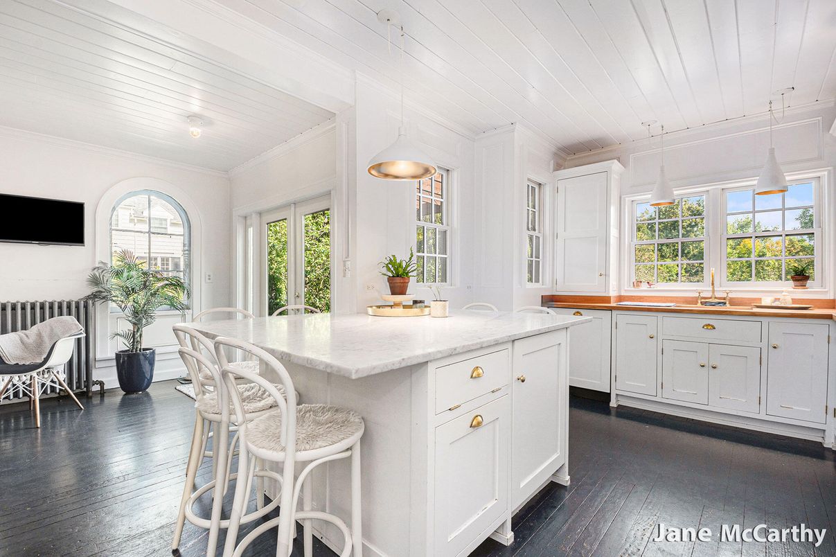 Interior, Kitchen, Pendant Lights, Wood Texture Flooring