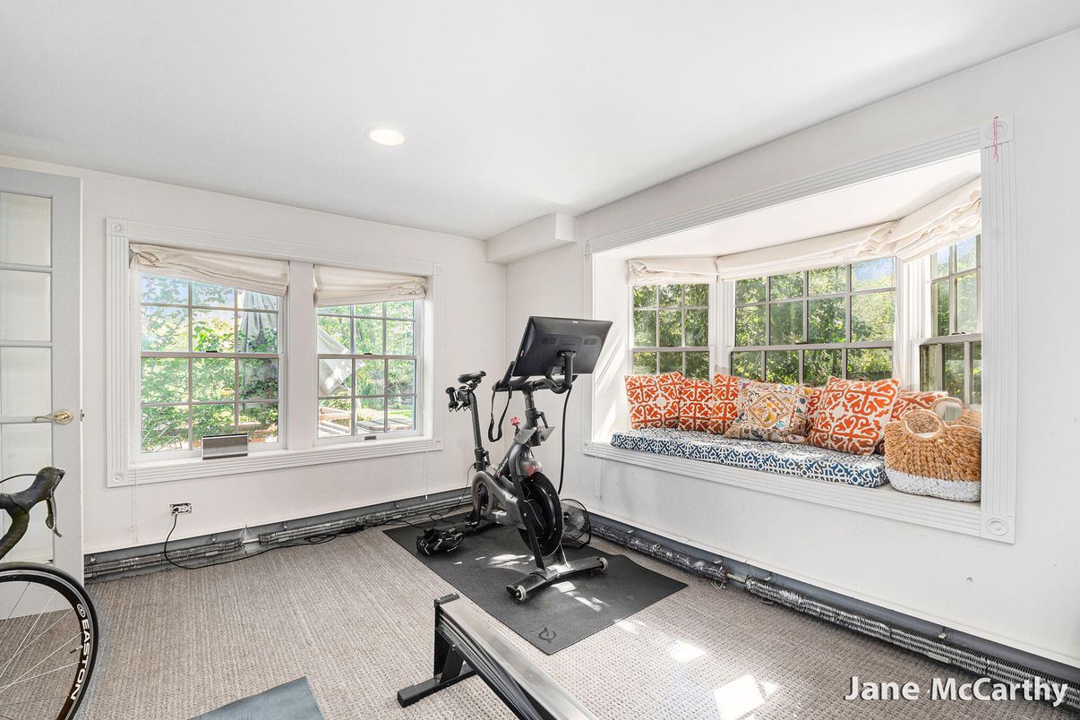 Fitness Equipment, Interior, Recessed Lighting