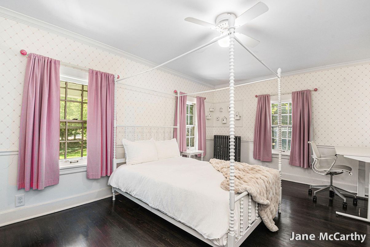 Bedroom, Home Office, Interior, Wood Texture Flooring