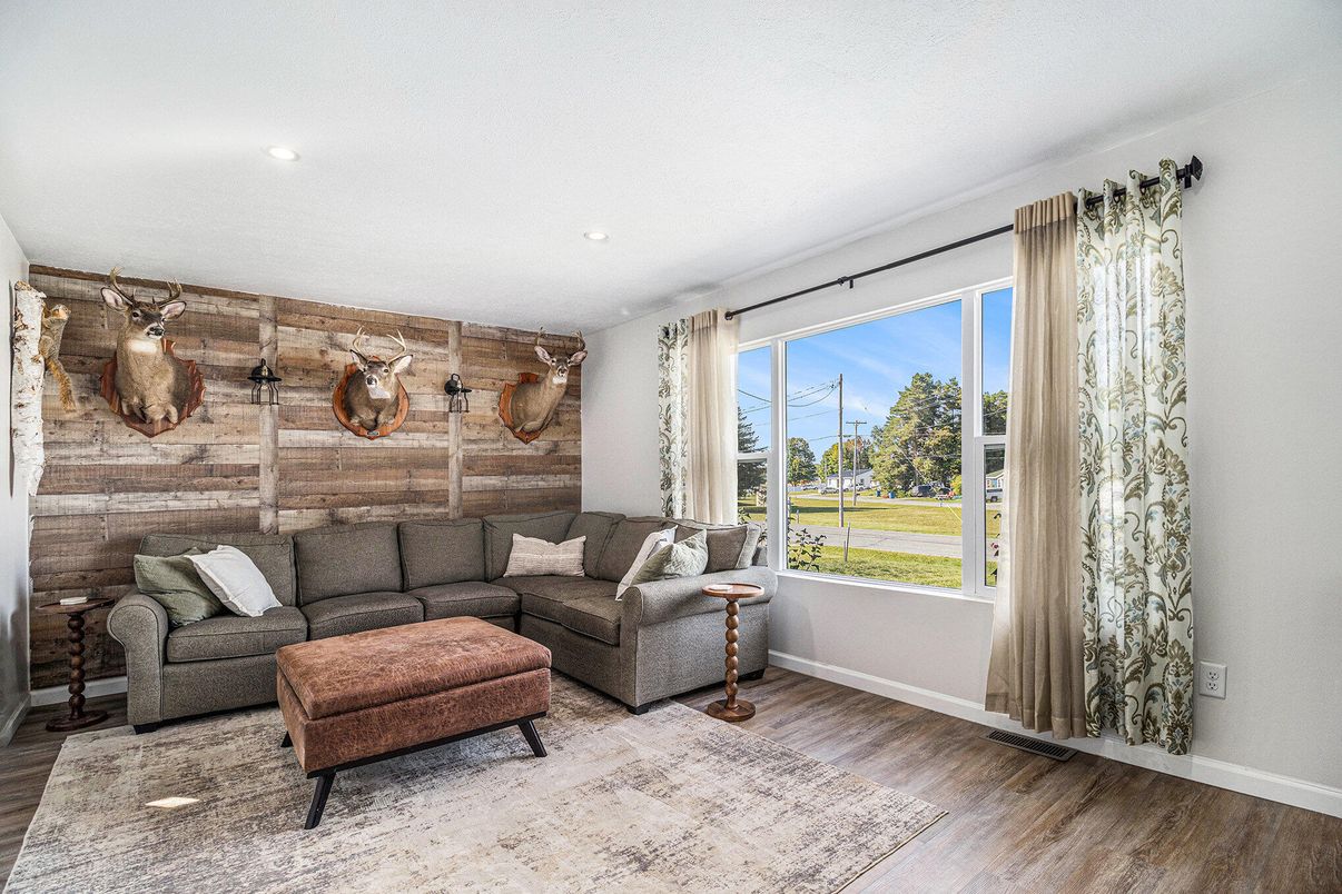Interior, Living room, Recessed Lighting, Stone Walls, Wood Texture Flooring
