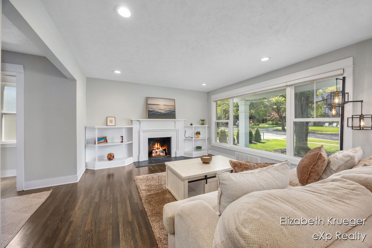 Fireplace, Interior, Living room, Recessed Lighting, Wood Texture Flooring