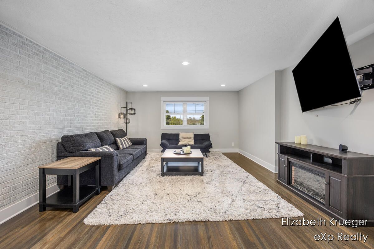 Interior, Living room, Recessed Lighting, Stone Walls, Wood Texture Flooring