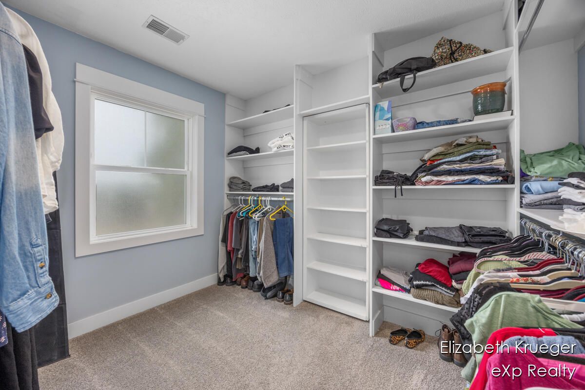 Interior, Walk-in Closets