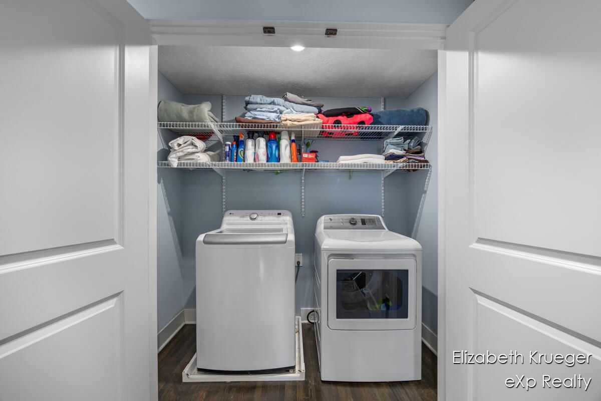Interior, Recessed Lighting, Utility Closets, Washer, Wood Texture Flooring