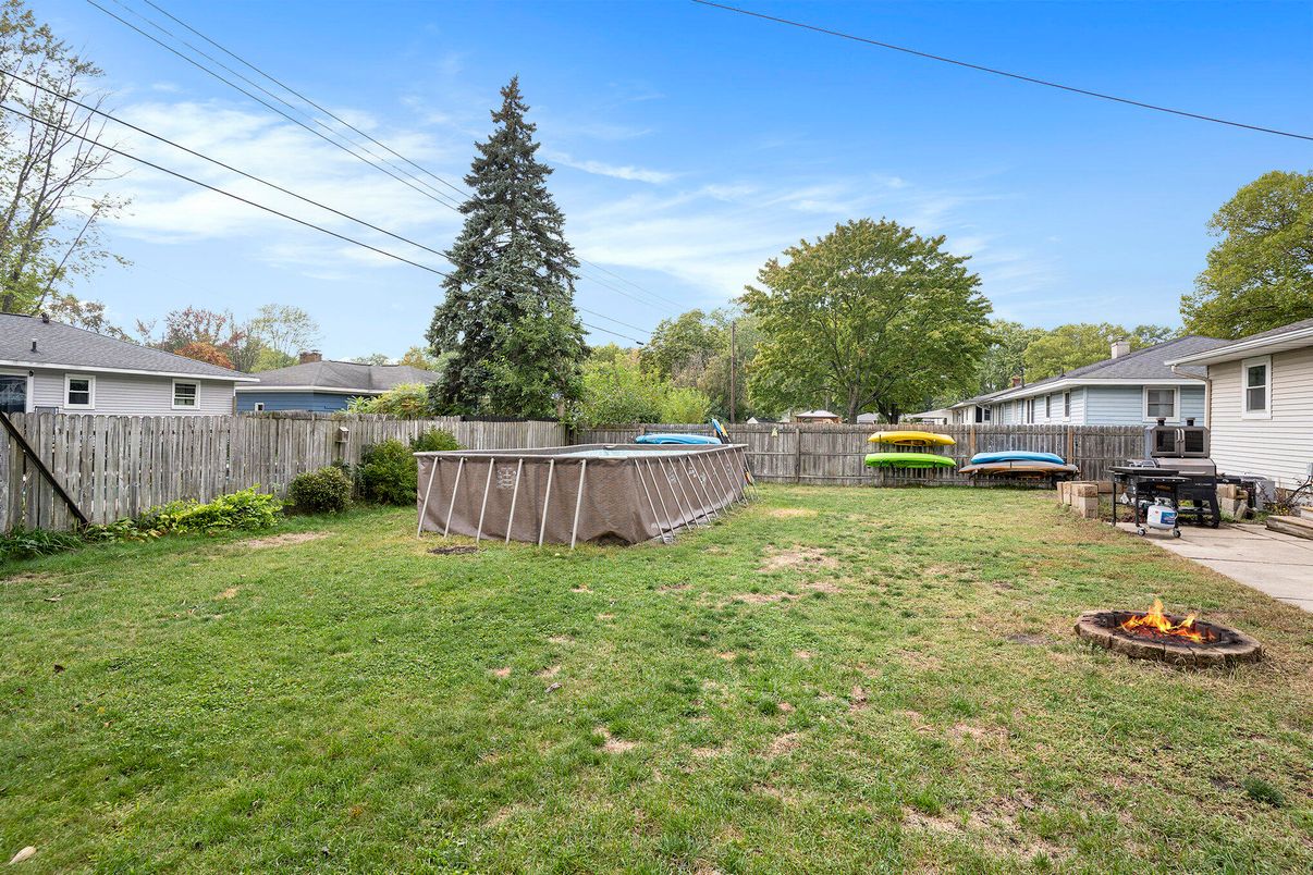 Backyard, Exterior, Pool