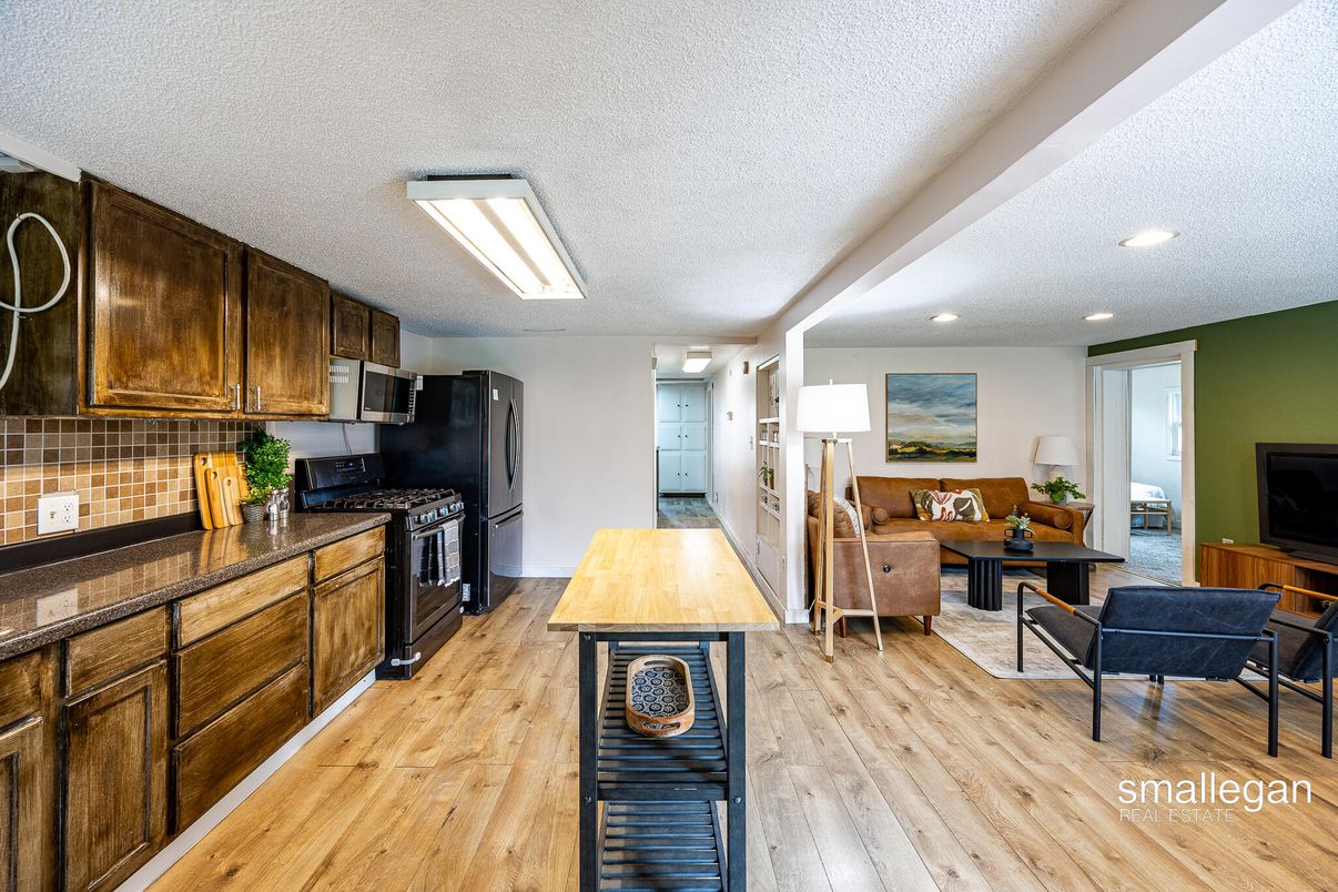 Interior, Kitchen, Living room, Recessed Lighting, Wood Texture Flooring