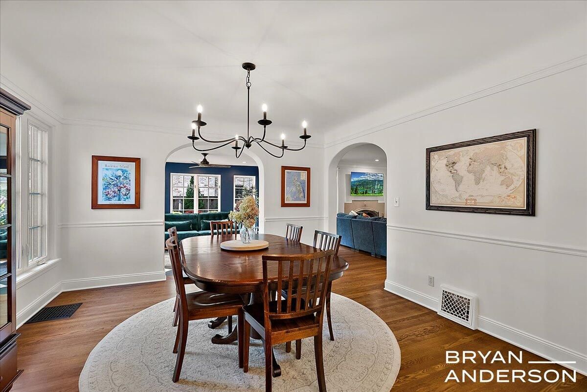 Chandelier, Dining room, Interior, Wood Texture Flooring