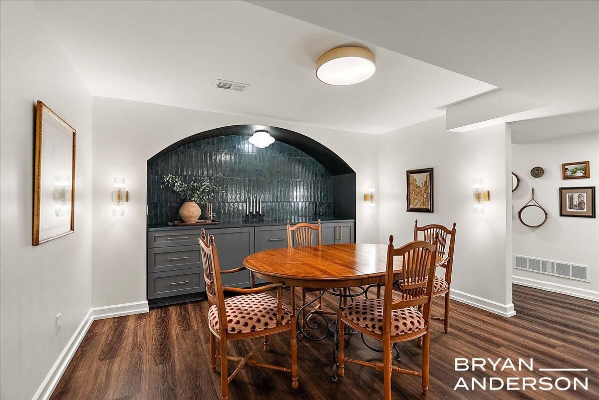 Dining room, Interior, Wood Texture Flooring