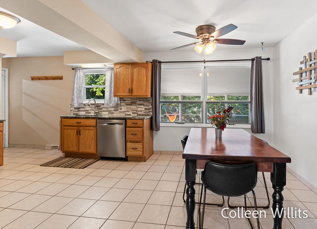 Dining room, Interior, Kitchen