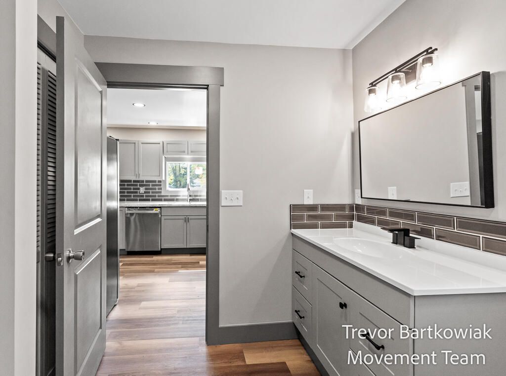 Bathroom, Interior, Recessed Lighting, Wood Texture Flooring