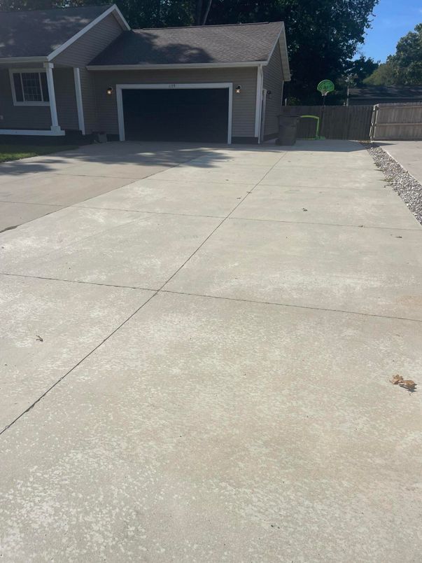 Detached Garage, Exterior