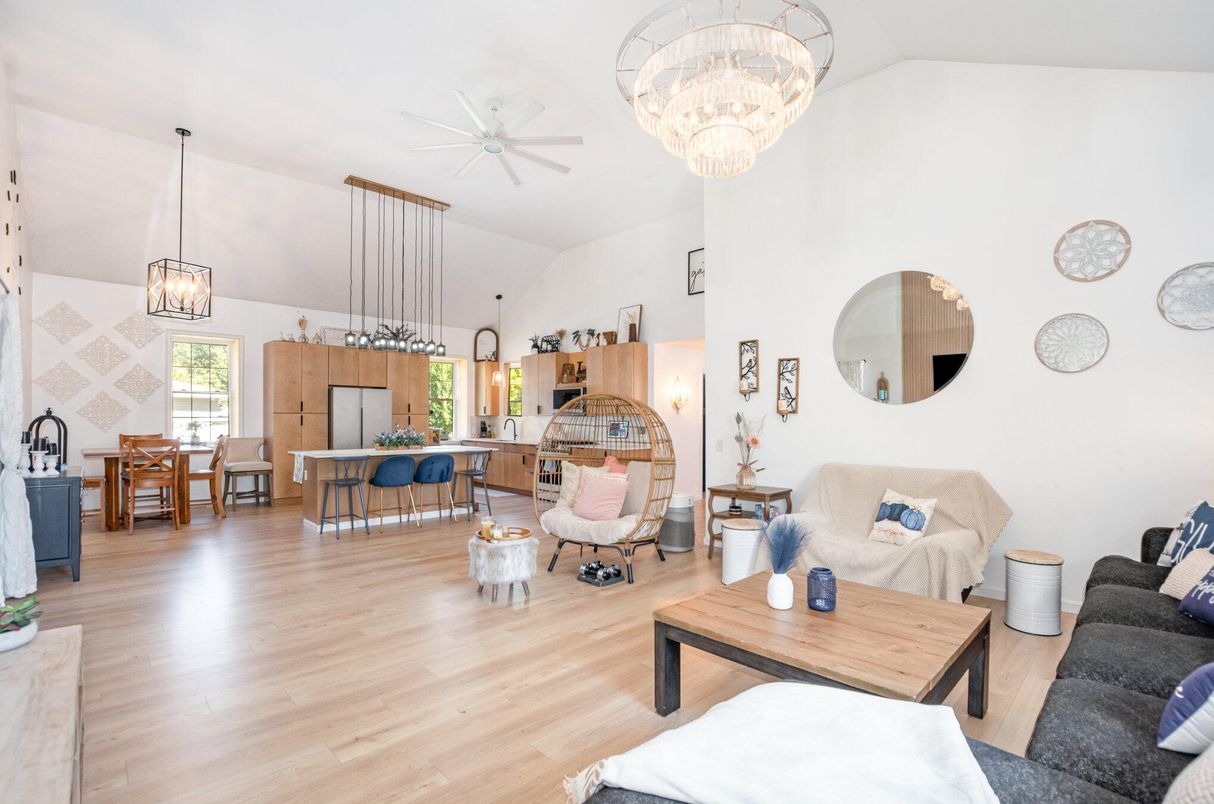 Chandelier, Dining room, Interior, Kitchen, Living room, Pendant Lights, Wood Texture Flooring