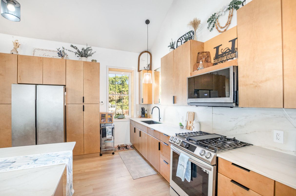 Interior, Kitchen, Pendant Lights, Stainless Steel Appliances, Wood Texture Flooring