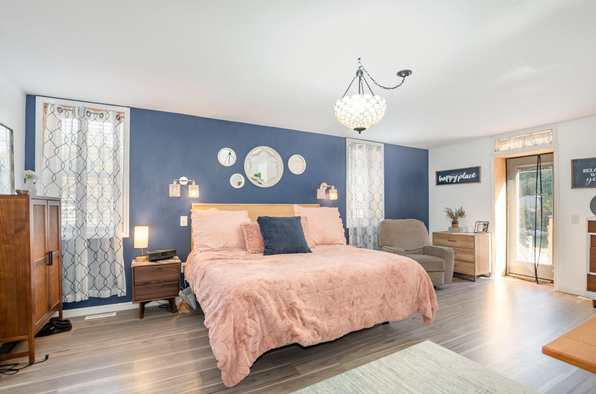 Bedroom, Interior, Wood Texture Flooring