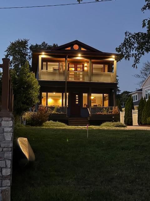Backyard, Exterior, Facade, Modern
